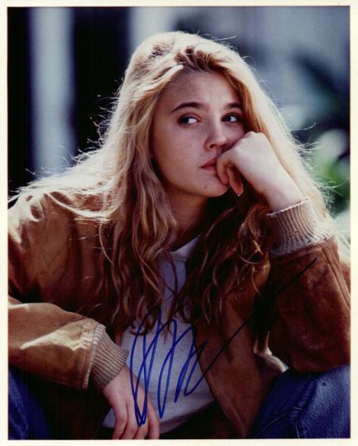  Drew Barrymore 1 (10x8)   Excellent Signature.