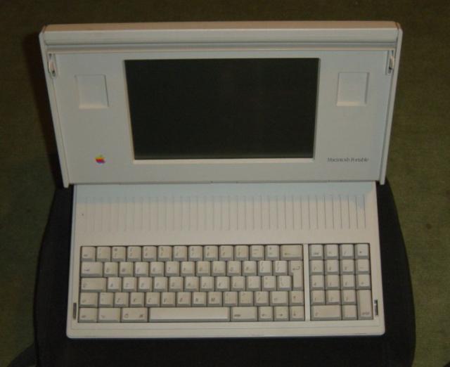 1989: Macintosh Portable M5120