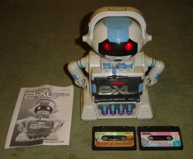 1992: Tomy 2-XL Robot